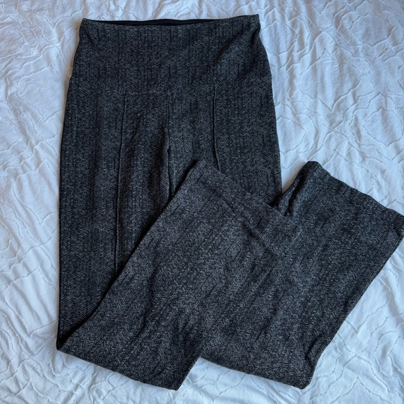 Lysse Flare Leggings Black Chevron Patterned With Seam Down Leg - Picture 1 of 6